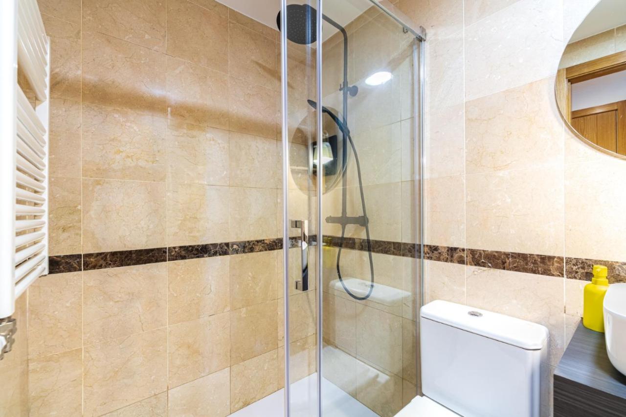 Suite Lujo Centro-Nautico-Cies+Parking Vigo Exterior photo
